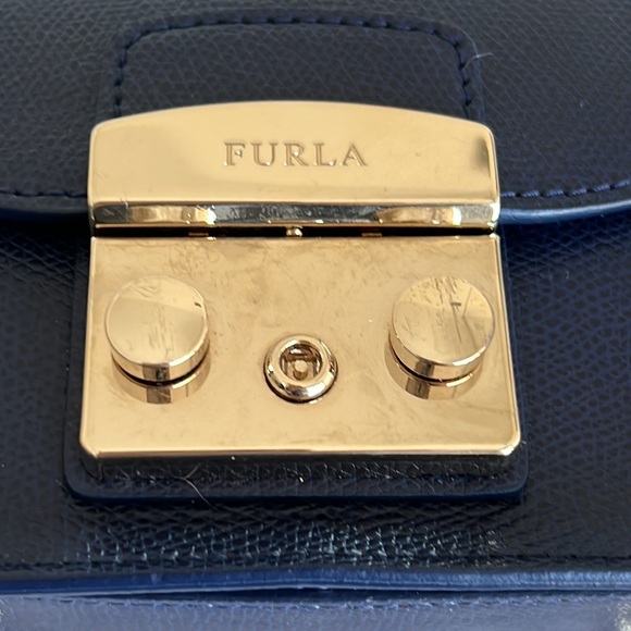 Furla Metropolis Leather Crossbody Mini - Picture 9 of 10